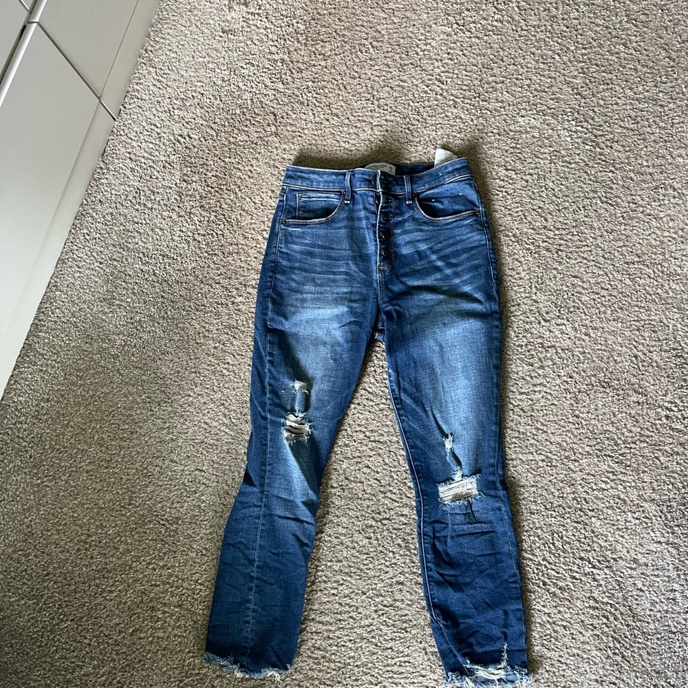 Abercrombie & Fitch ankle length skinny jeans size 6/28